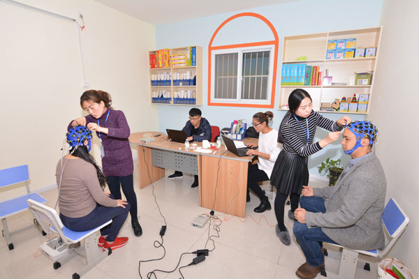 626800245.jpg 626800245.jpg