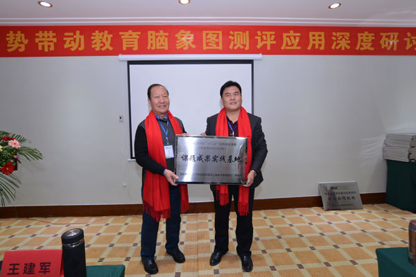 2776401520.jpg 2776401520.jpg