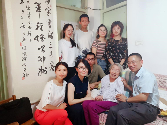 2045009394.jpg 2045009394.jpg